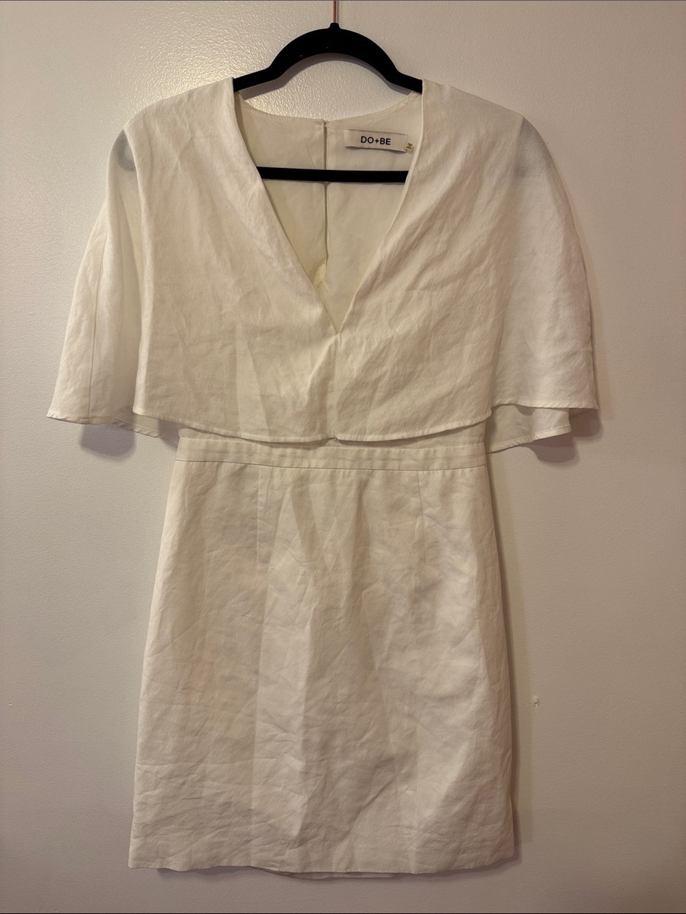 DO+BE White Cape Sleeve Mini Dress Size Large